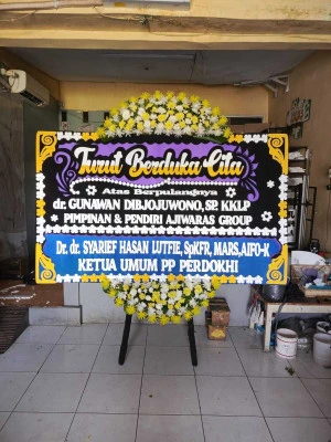 Papan Bunga di Mangunsari Sidomukti